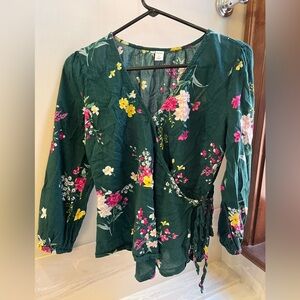 Women’s linen Floral Wrap Shirt